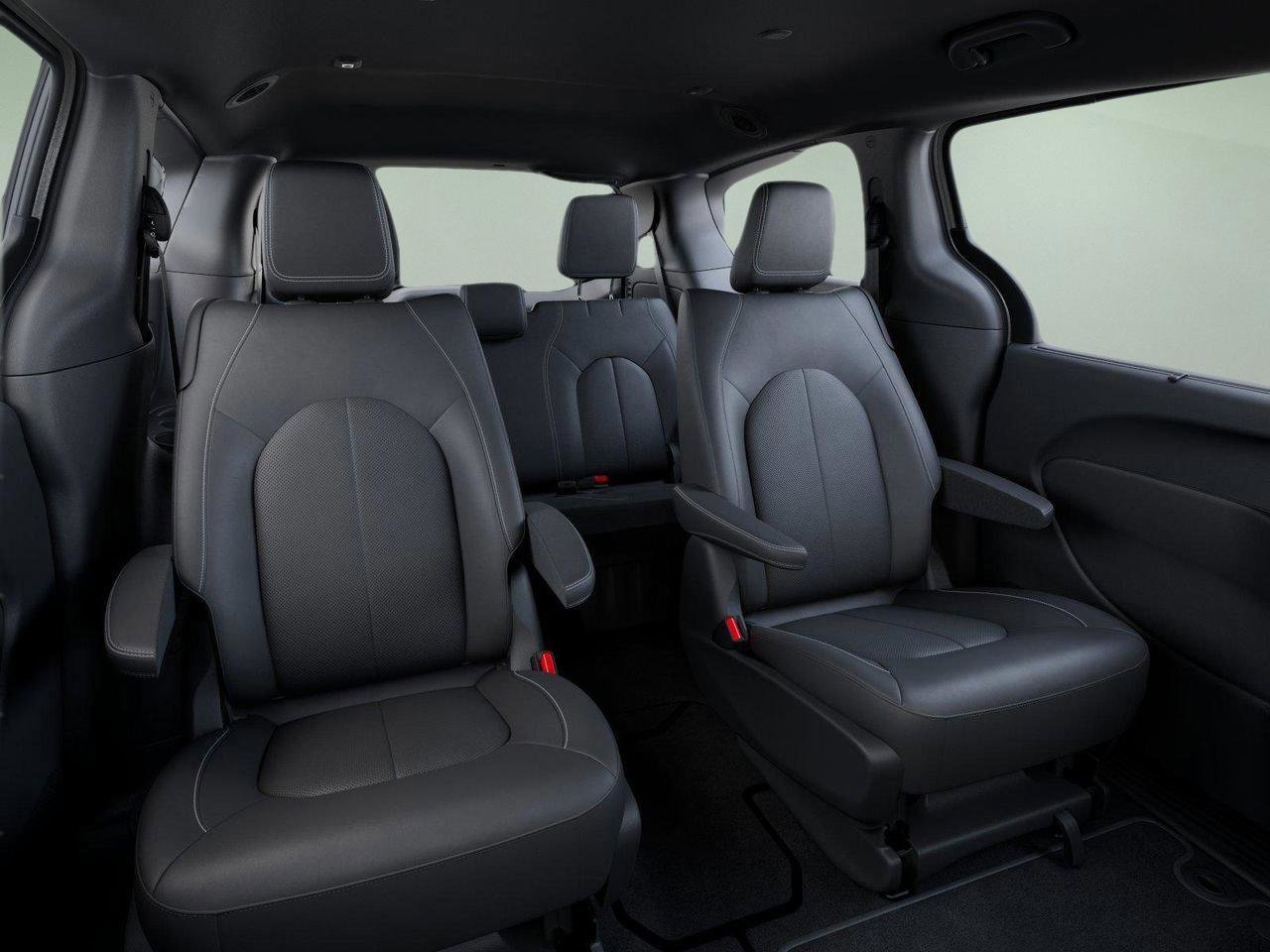 New 2026 Chrysler Pacifica Select AWD/4WD image 8