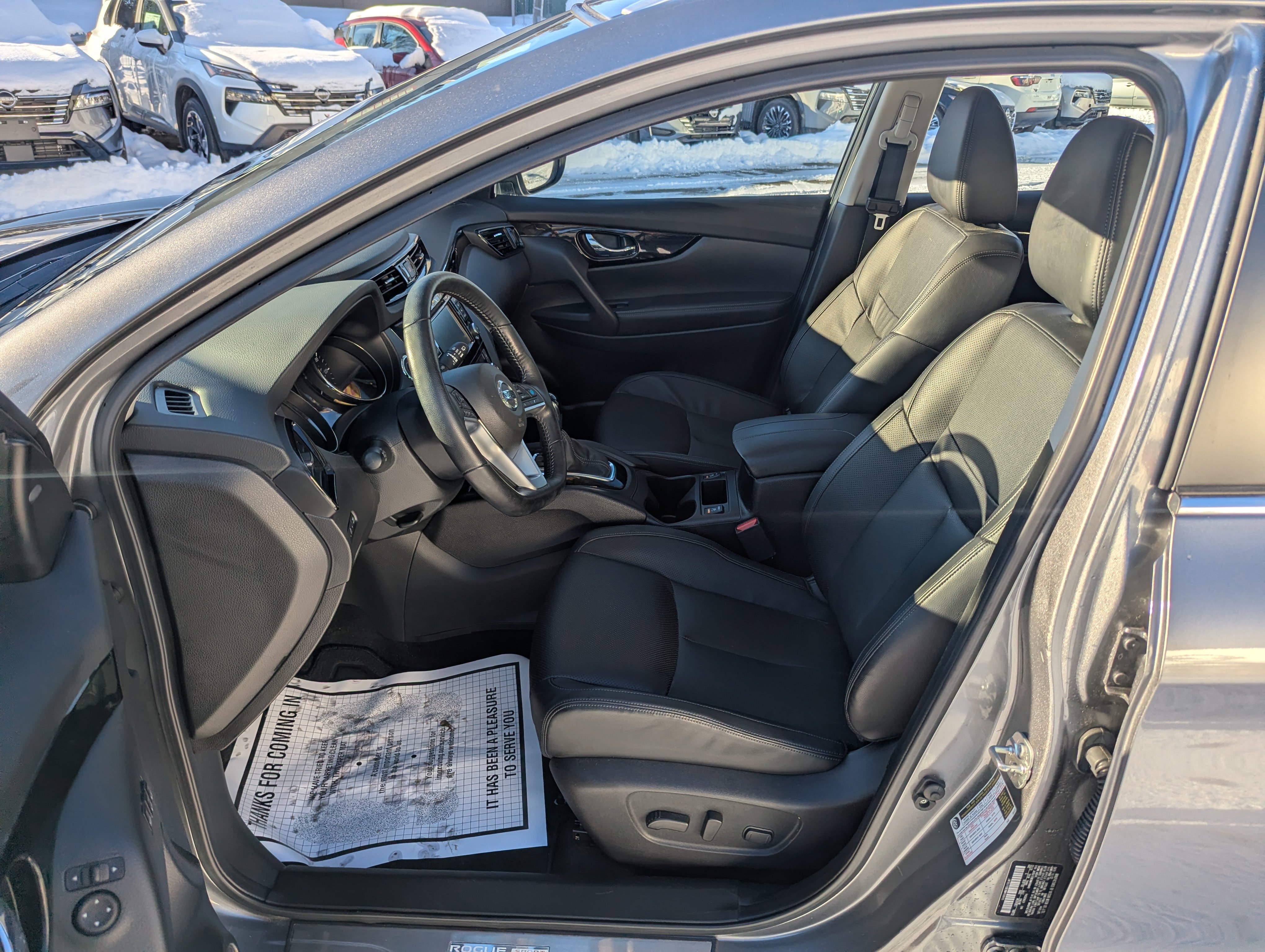 Used 2022 Nissan Rogue Sport SL w/ Premium Package image 13