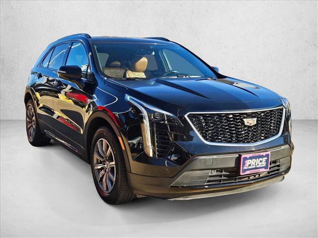 Used 2023 Cadillac XT4 Sport image 3