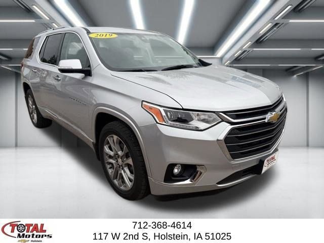 Used 2019 Chevrolet Traverse Premier AWD/4WD image 2