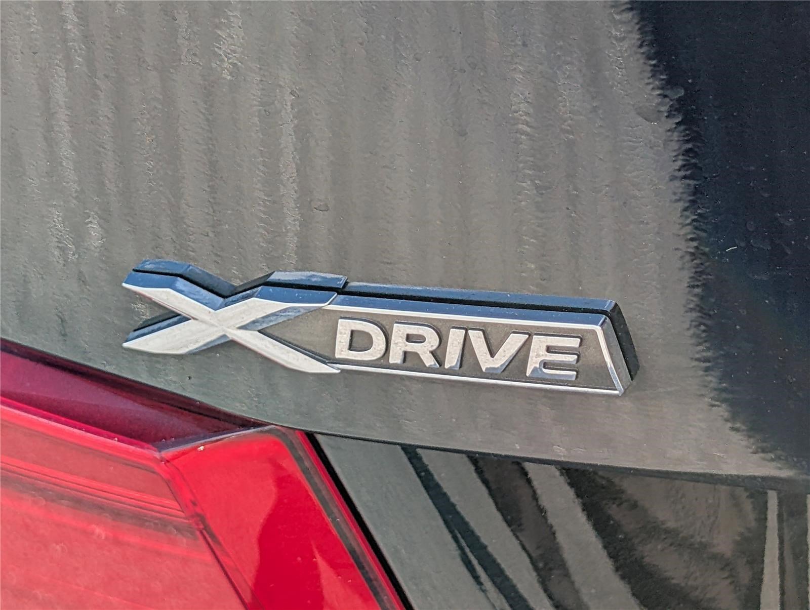 Used 2016 BMW 340i xDrive Sedan image 9