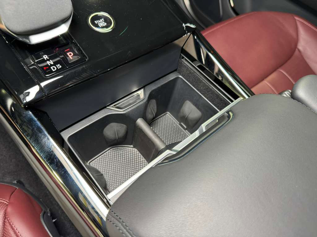 Used 2024 Land Rover Range Rover Sport Autobiography image 32