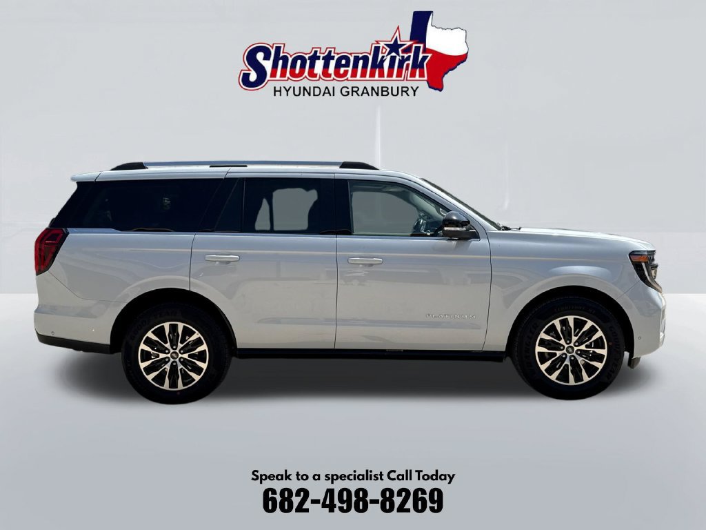 Used 2025 Ford Expedition Platinum AWD/4WD image 5