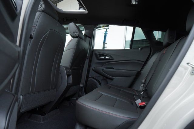 New 2026 Chevrolet Trax RS w/ Sunroof Package image 27