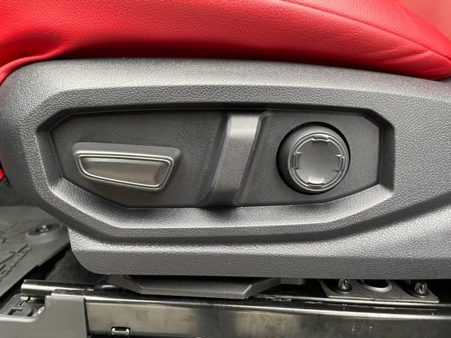 Used 2025 Toyota Tacoma TRD Pro AWD/4WD image 11