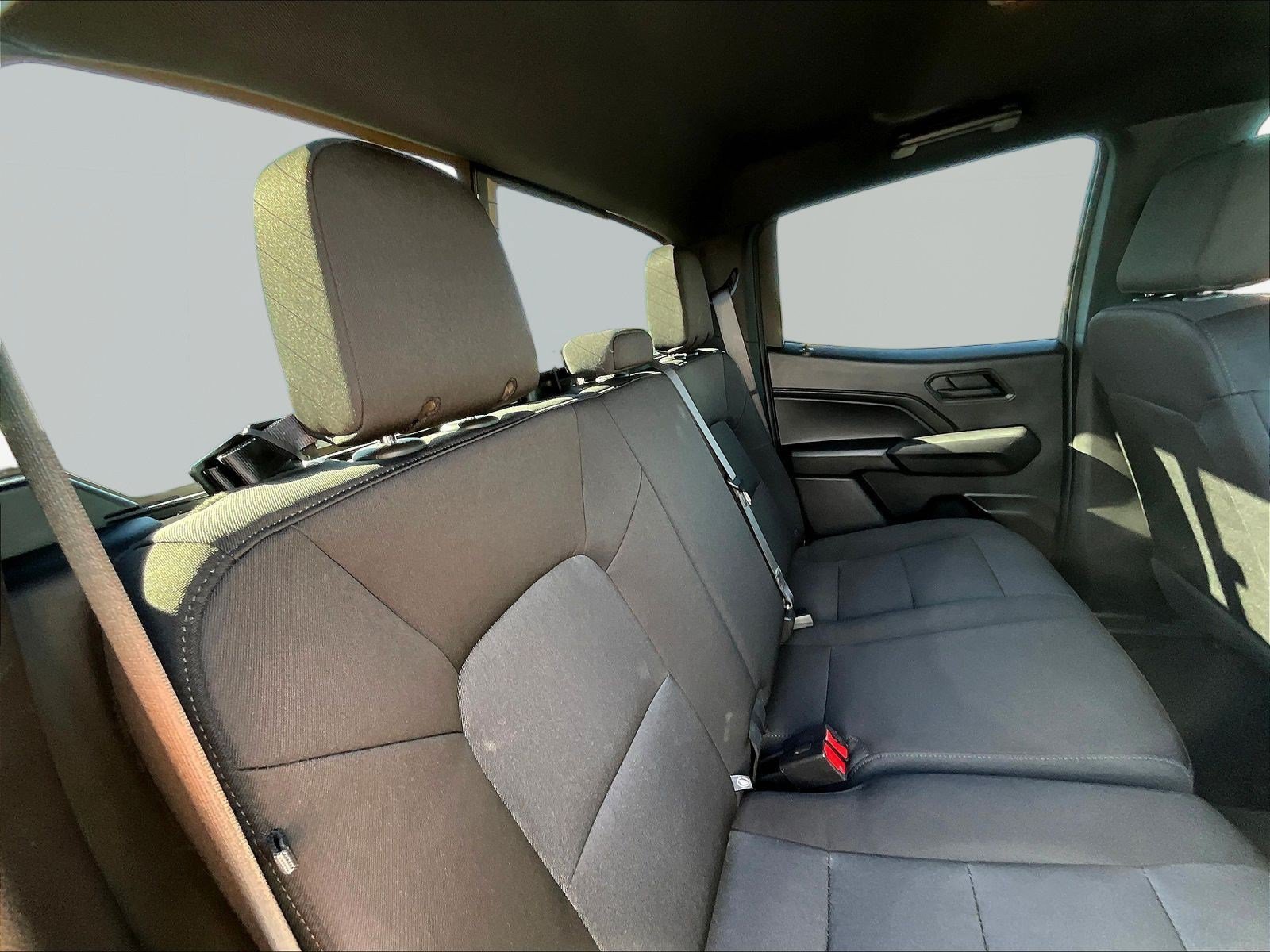 Used 2023 Chevrolet Colorado Trail Boss w/ Technology Package AWD/4WD image 26