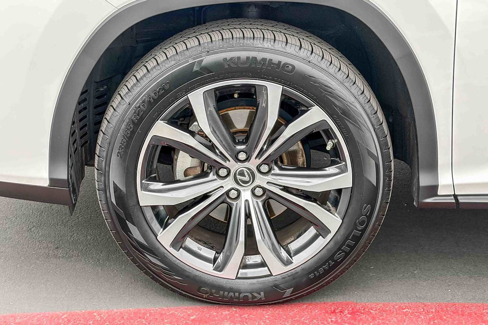 Certified 2022 Lexus RX 350L FWD w/ Premium Package image 9