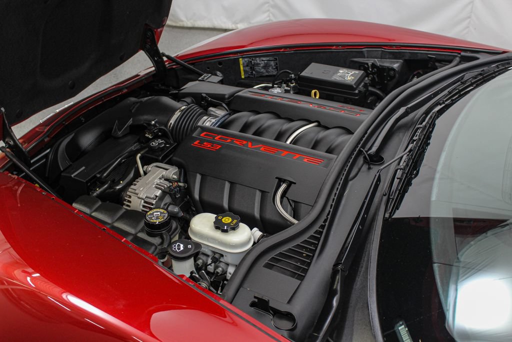 Used 2010 Chevrolet Corvette Convertible w/ Preferred Equipment Group RWD image 12