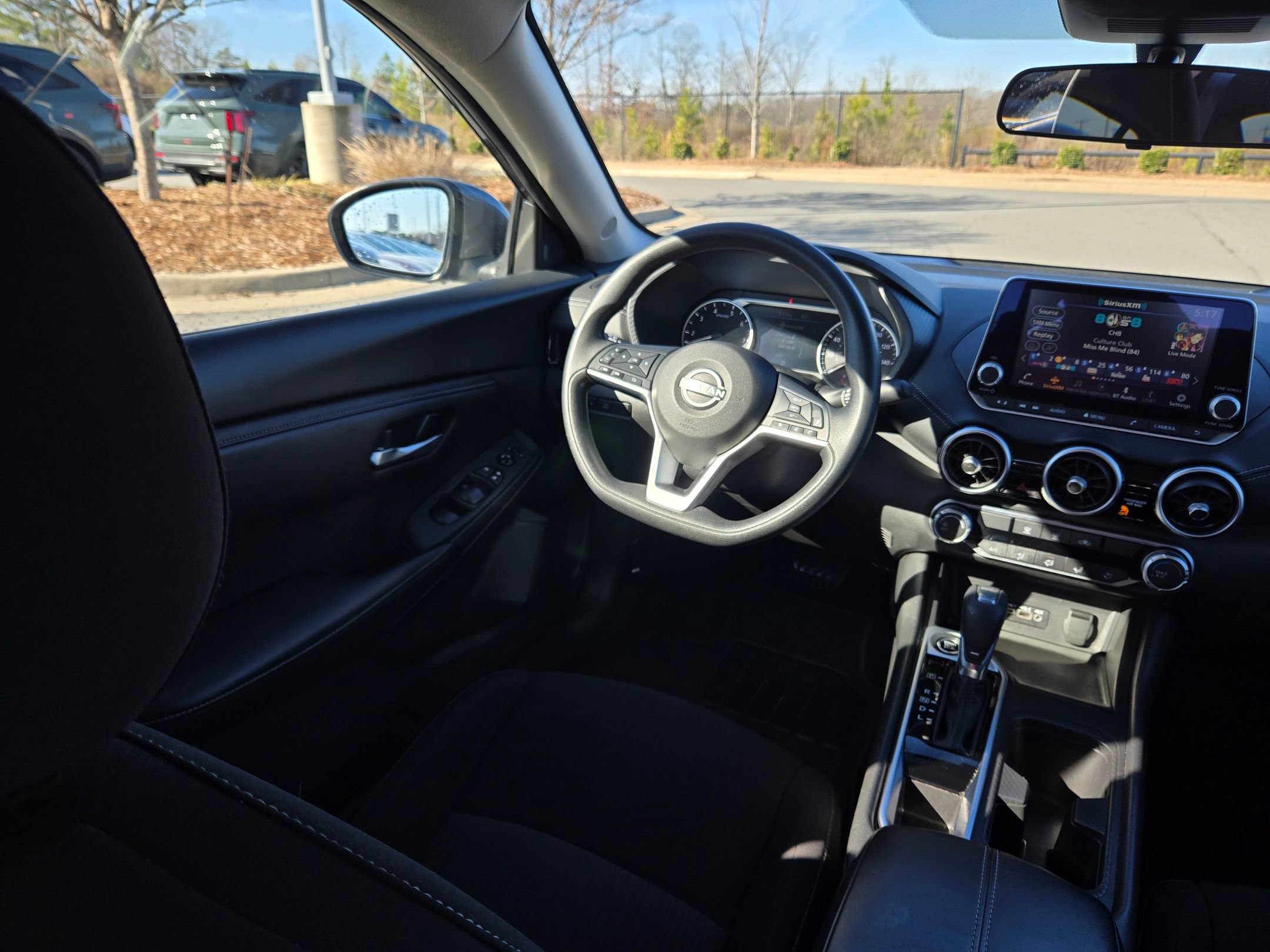 Used 2024 Nissan Sentra SV image 9