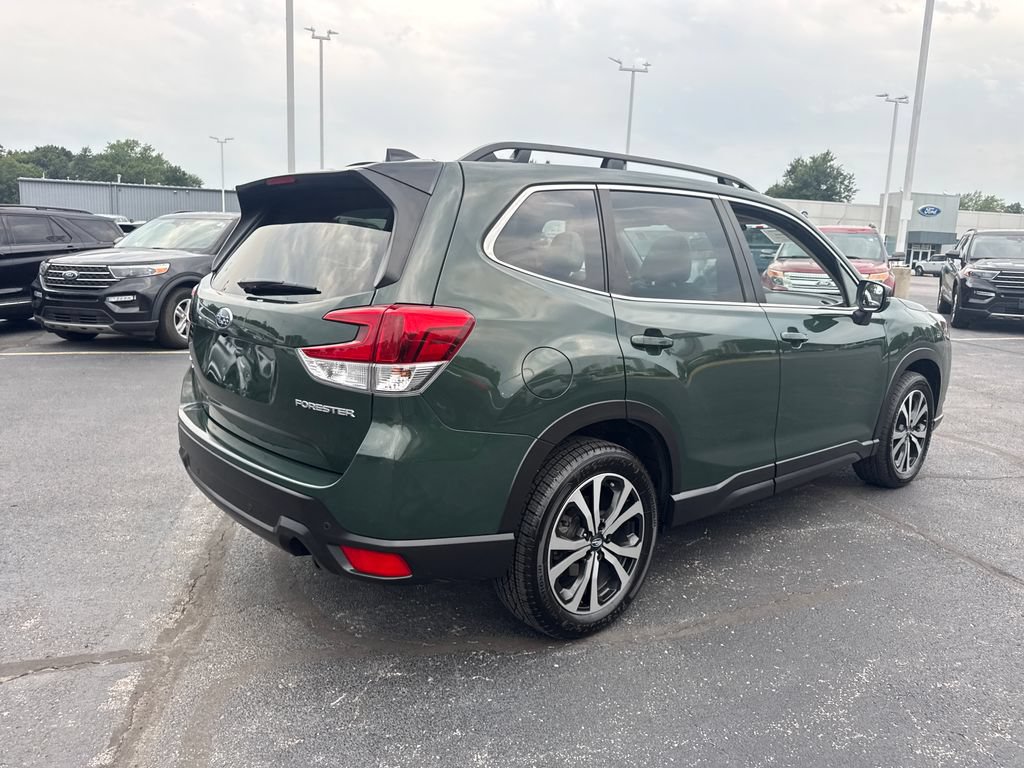 Used 2024 Subaru Forester Limited AWD/4WD image 8