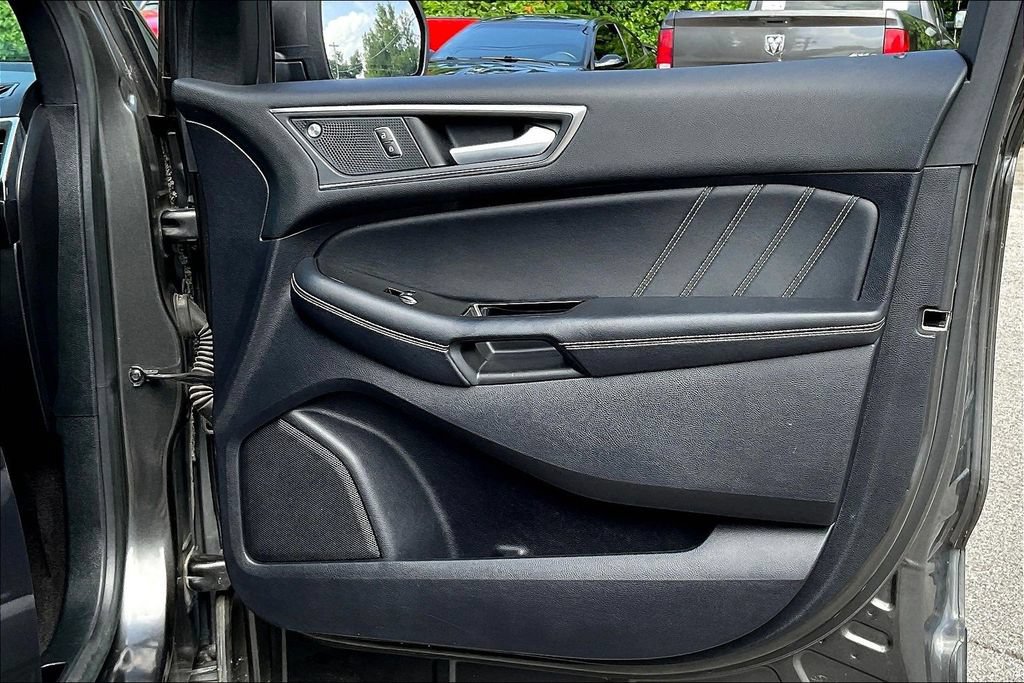 Used 2019 Ford Edge ST w/ Equipment Group 401A AWD/4WD image 20