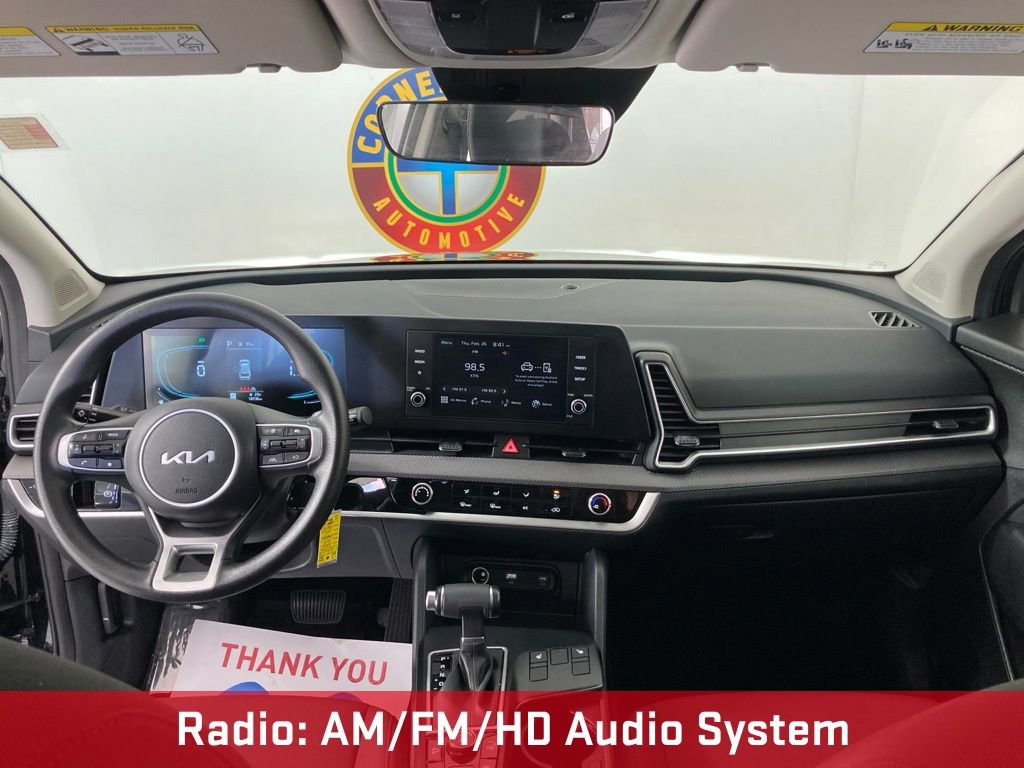 Used 2025 Kia Sportage LX image 7