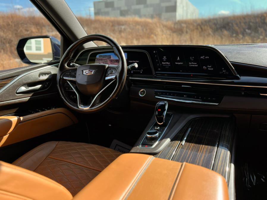 Used 2021 Cadillac Escalade Sport w/ Driver Assist Tech Package image 23