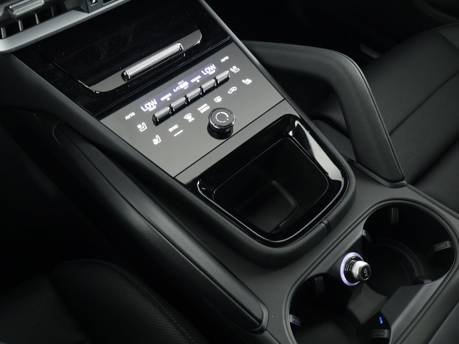 New 2026 Porsche Cayenne AWD/4WD image 14