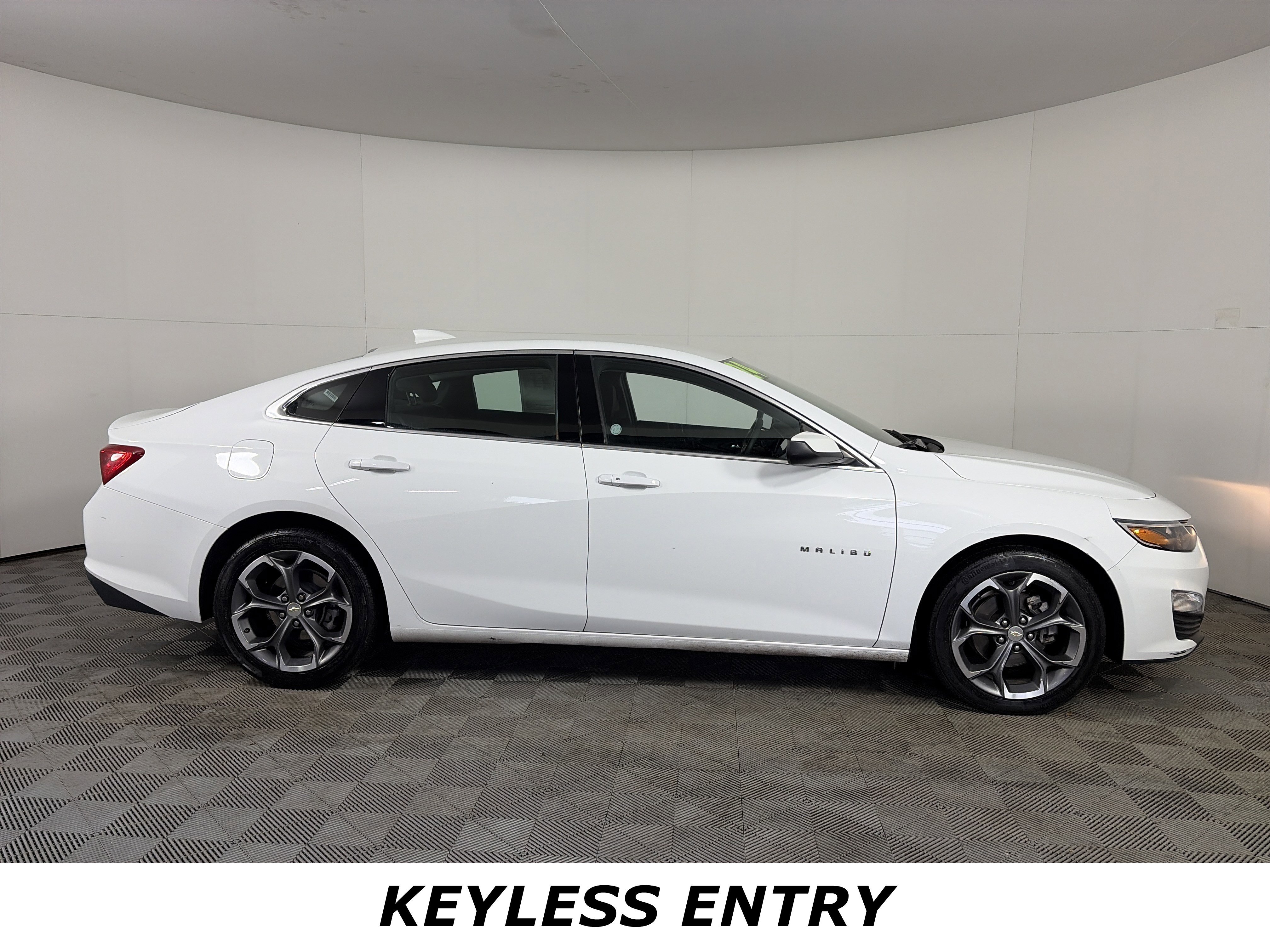 Used 2024 Chevrolet Malibu LT image 7