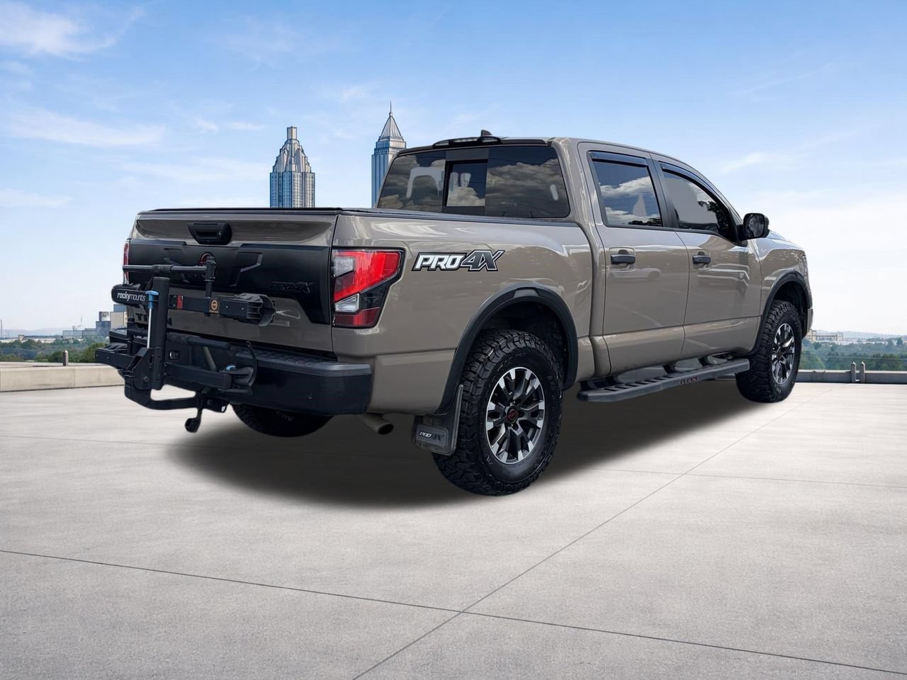 Used 2023 Nissan Titan PRO-4X w/ Pro-4x Convenience Package AWD/4WD image 29