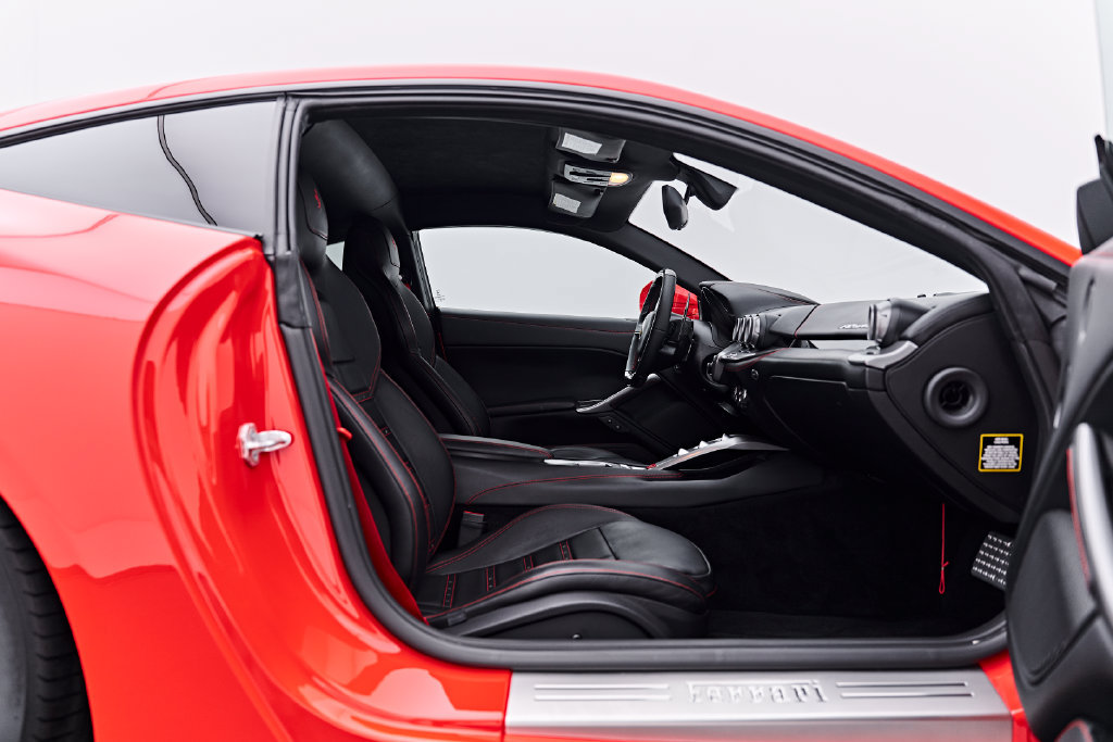 Used 2016 Ferrari F12 Berlinetta RWD image 43