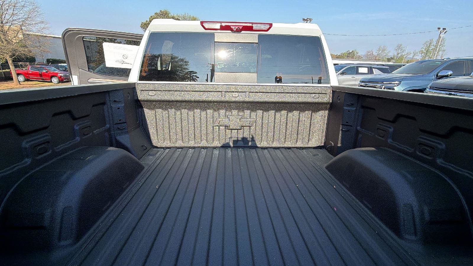 New 2026 Chevrolet Silverado 1500 High Country AWD/4WD image 10
