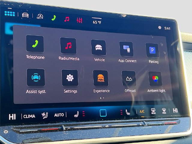 New 2026 Volkswagen Tiguan SE AWD/4WD image 13