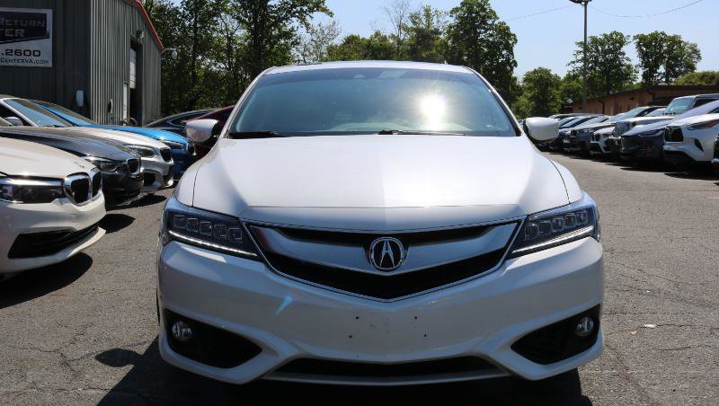 Used 2018 Acura ILX FWD image 2