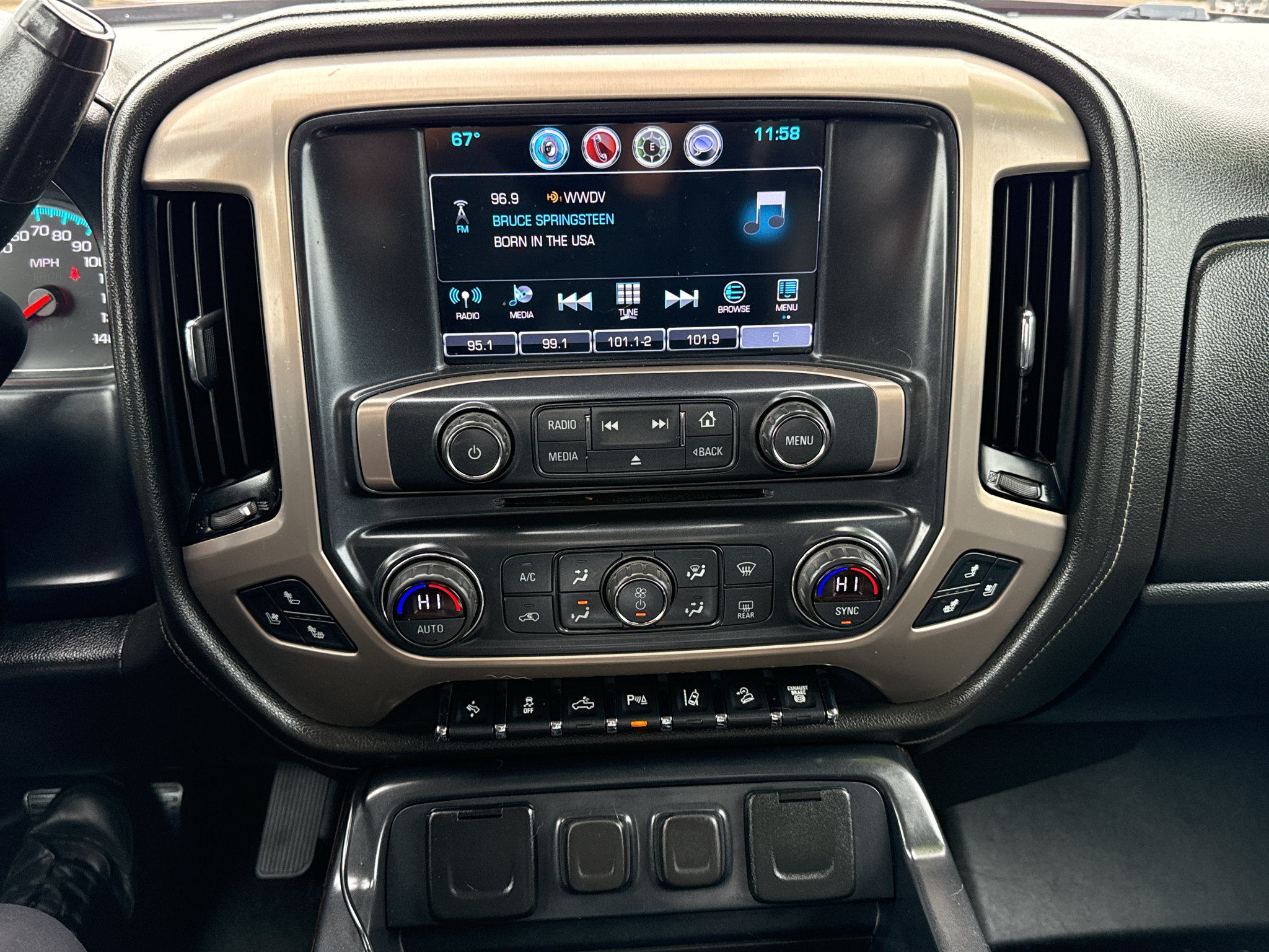 Used 2017 GMC Sierra 3500 Denali w/ Duramax Plus Package AWD/4WD image 26