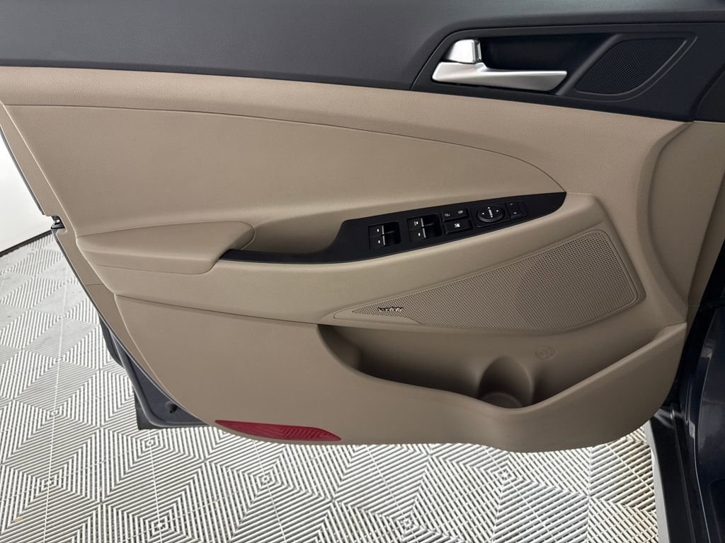 Used 2020 Hyundai Tucson Limited image 11