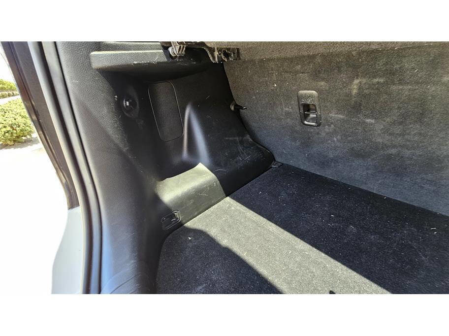 Used 2017 Kia Soul + image 32