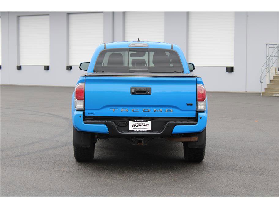 Used 2020 Toyota Tacoma TRD Sport w/ TRD Premium Sport Package image 3