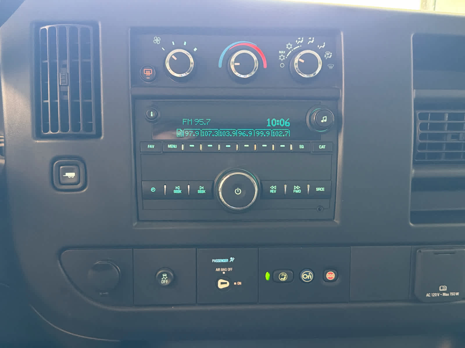 Used 2023 Chevrolet Express 3500 LS image 40