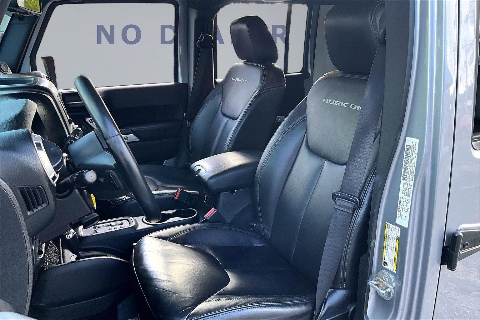 Used 2014 Jeep Wrangler Unlimited Rubicon w/ Dual Top Group AWD/4WD image 20