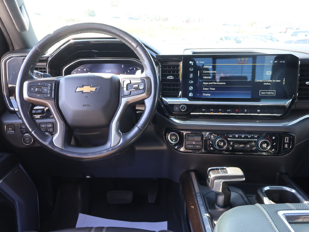Used 2022 Chevrolet Silverado 1500 High Country w/ Technology Package AWD/4WD image 18