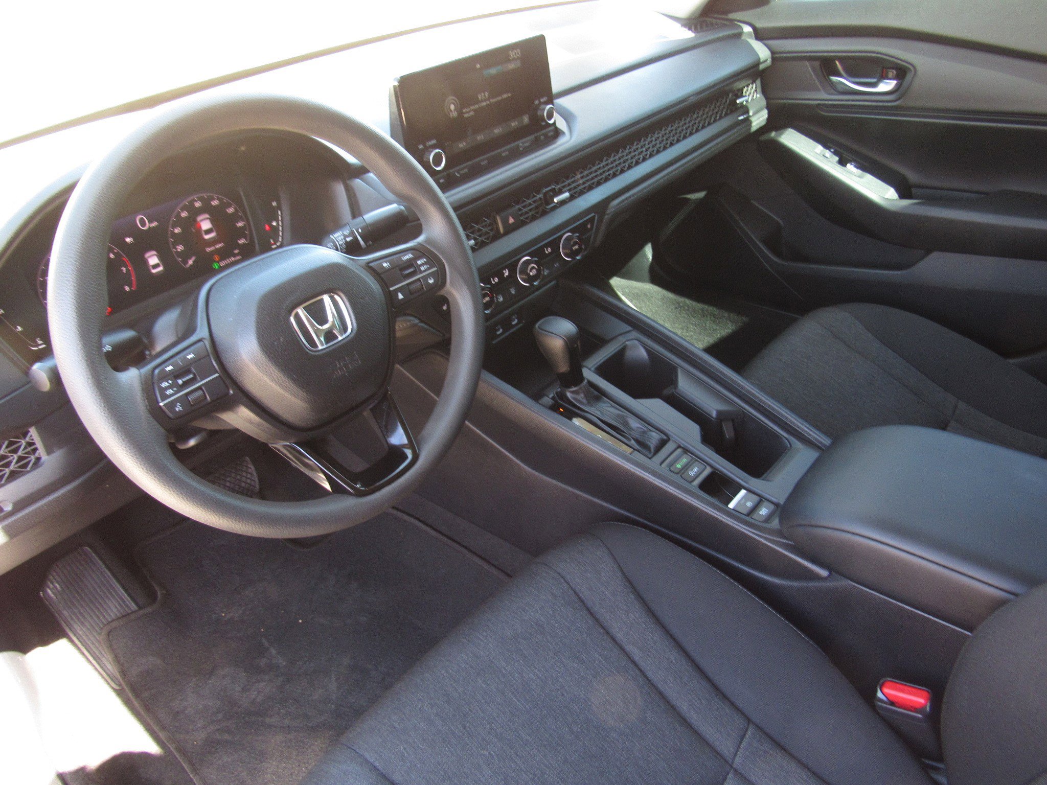 Certified 2023 Honda Accord EX image 15