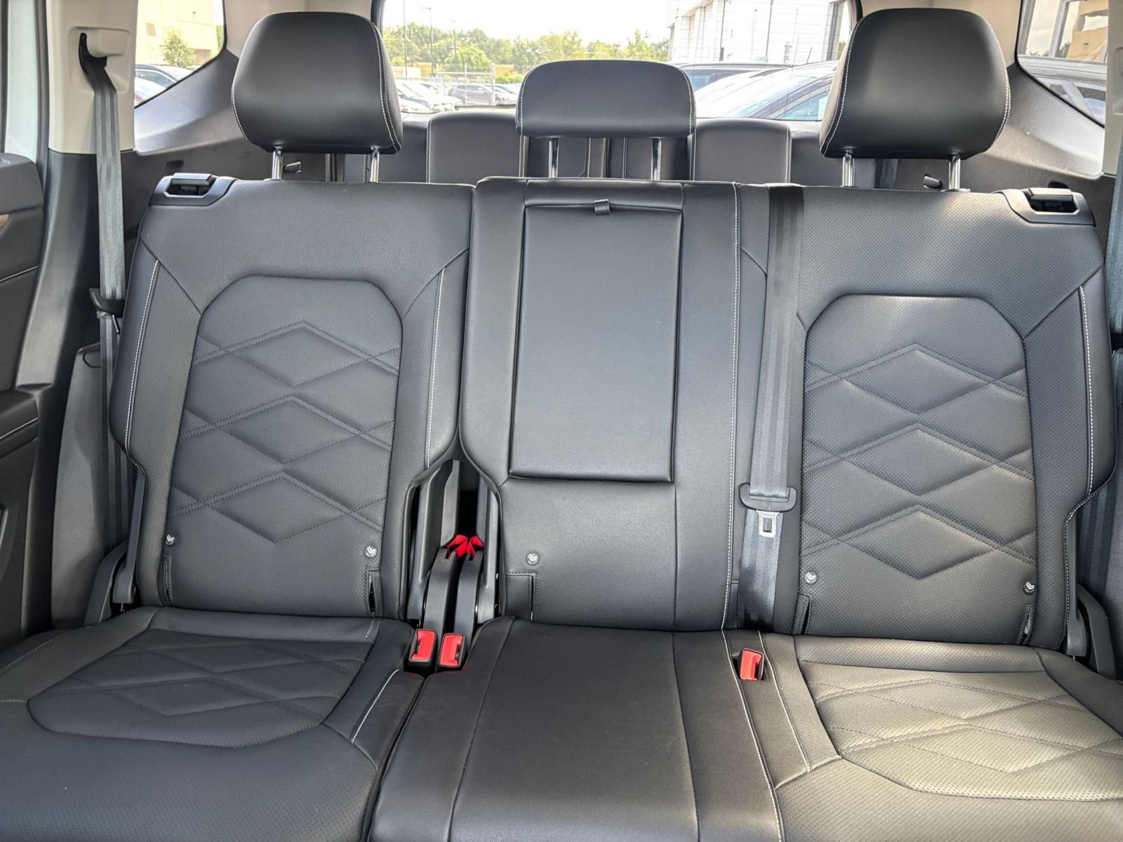 Used 2026 Volkswagen Atlas SE FWD image 37