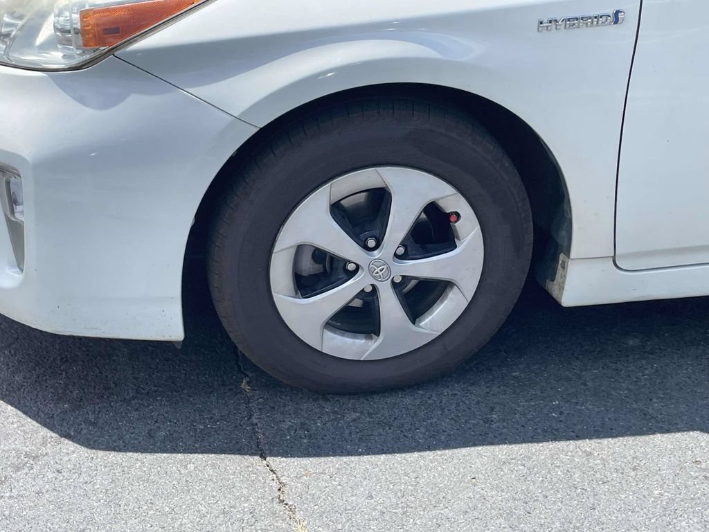 Used 2015 Toyota Prius Four FWD image 10