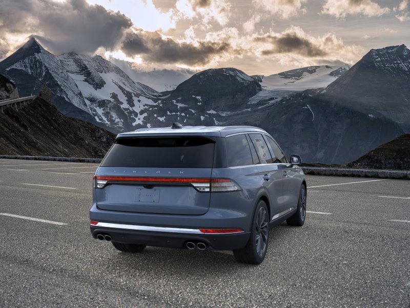 New 2026 Lincoln Aviator Reserve w/ Illumination Package AWD/4WD image 8