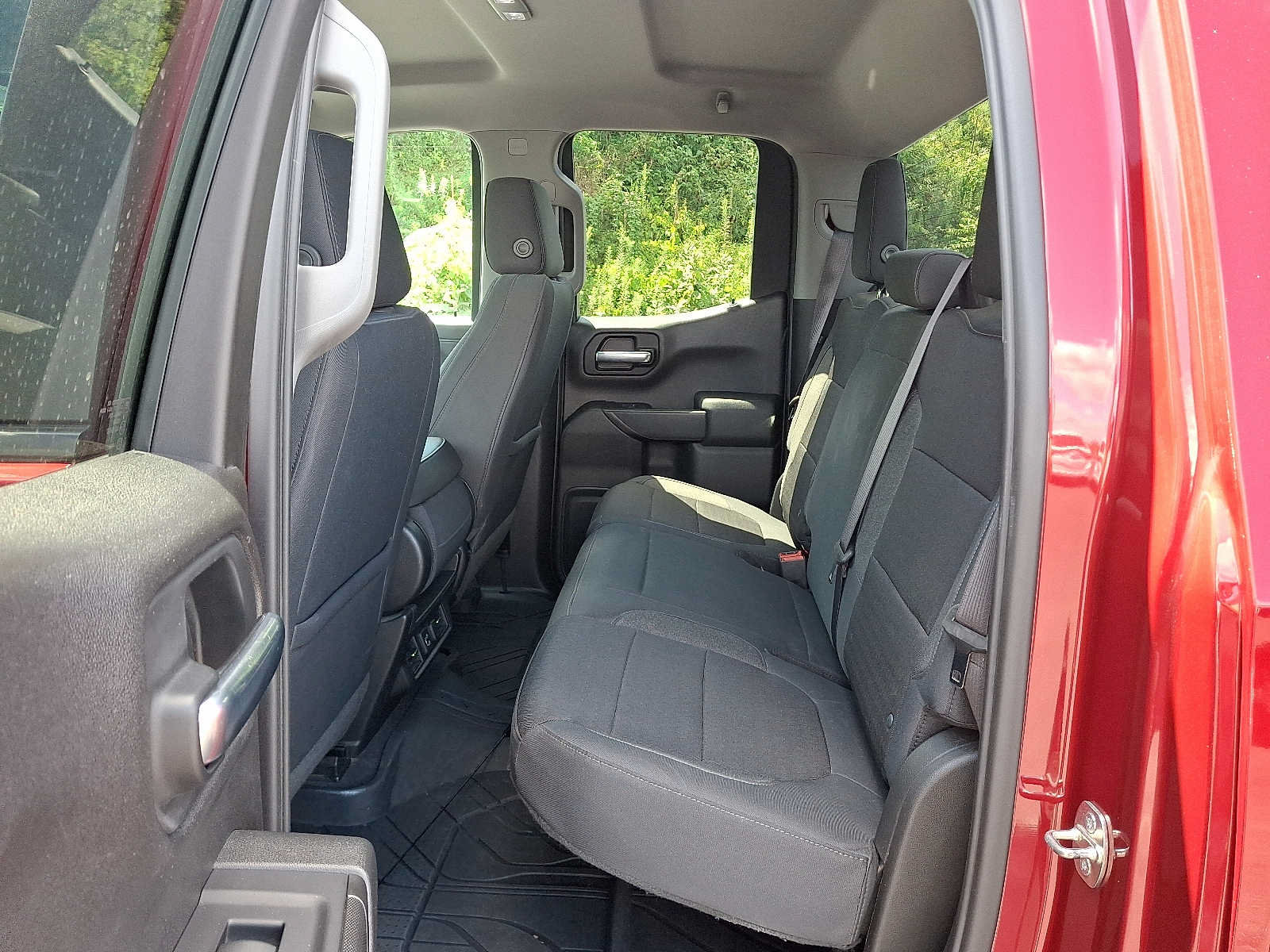 Used 2019 Chevrolet Silverado 1500 LT w/ All-Star Edition AWD/4WD image 10