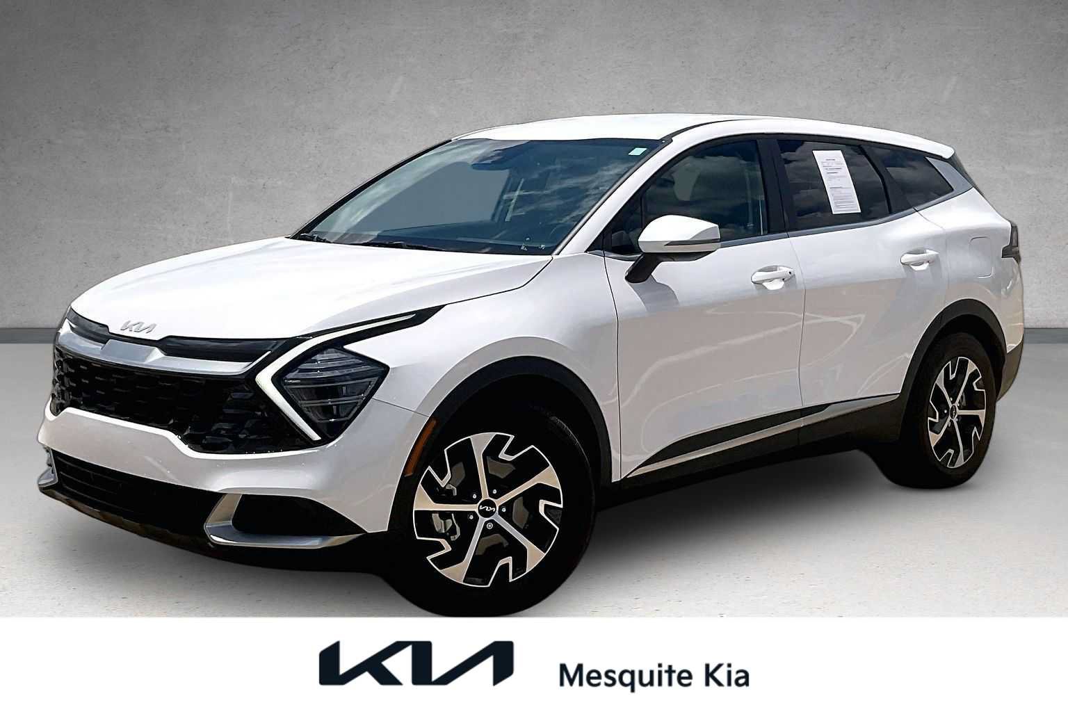 Certified 2024 Kia Sportage EX FWD image 1