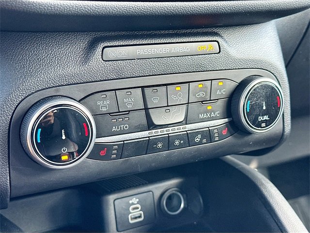 Used 2025 Ford Escape ST-Line w/ Equipment Group 301A image 15
