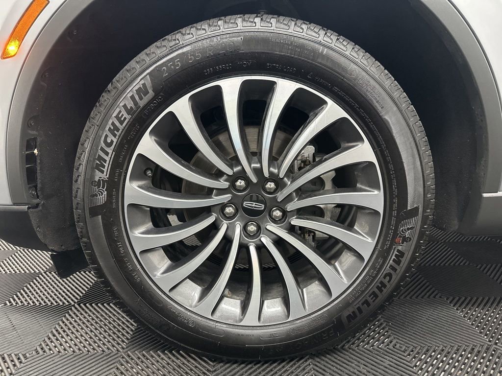 Used 2024 Lincoln Aviator AWD w/ Premium Package image 44