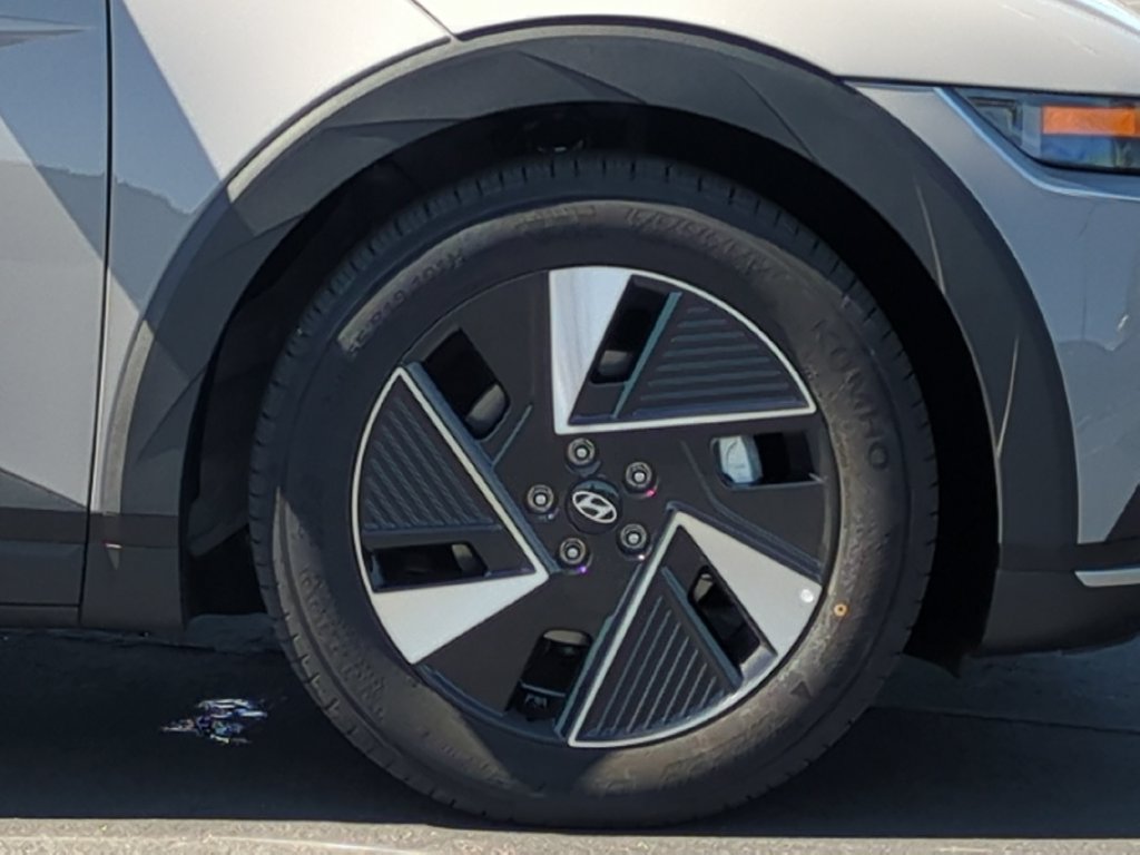 New 2026 Hyundai Ioniq 5 SEL RWD image 7