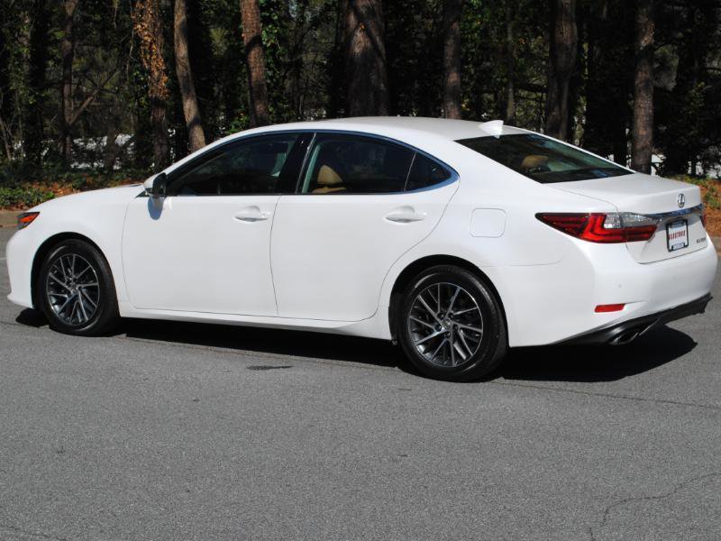 Used 2017 Lexus ES 350 Premium w/ Navigation System Package image 12