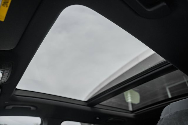 New 2026 Mercedes-Benz GLS 580 4MATIC image 39