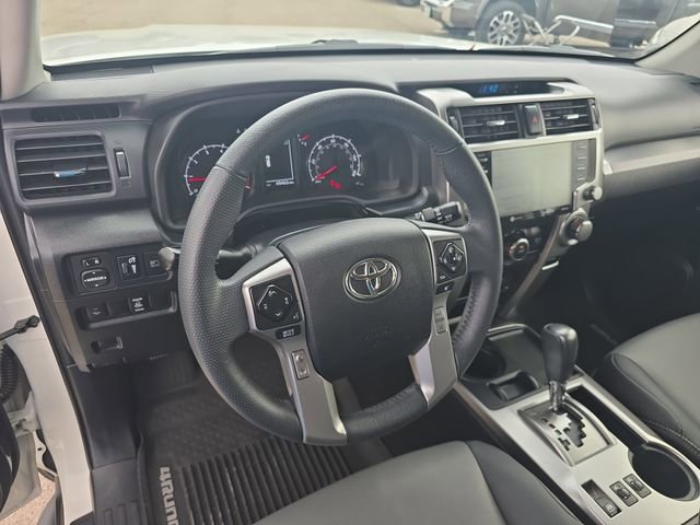 Used 2020 Toyota 4Runner SR5 Premium w/ Moonroof Package image 15