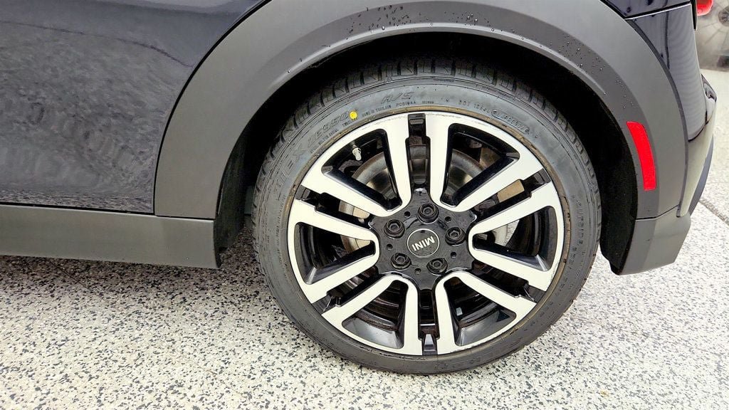 Used 2024 MINI Cooper S FWD image 9