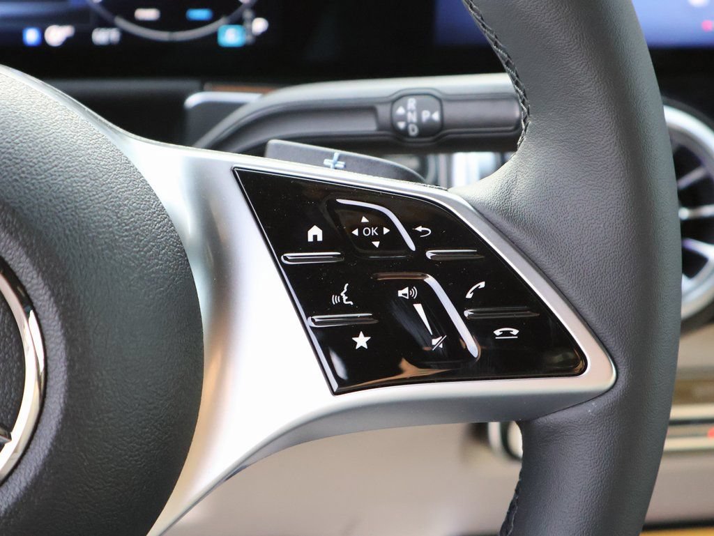 New 2026 Mercedes-Benz GLB 250 4MATIC image 33