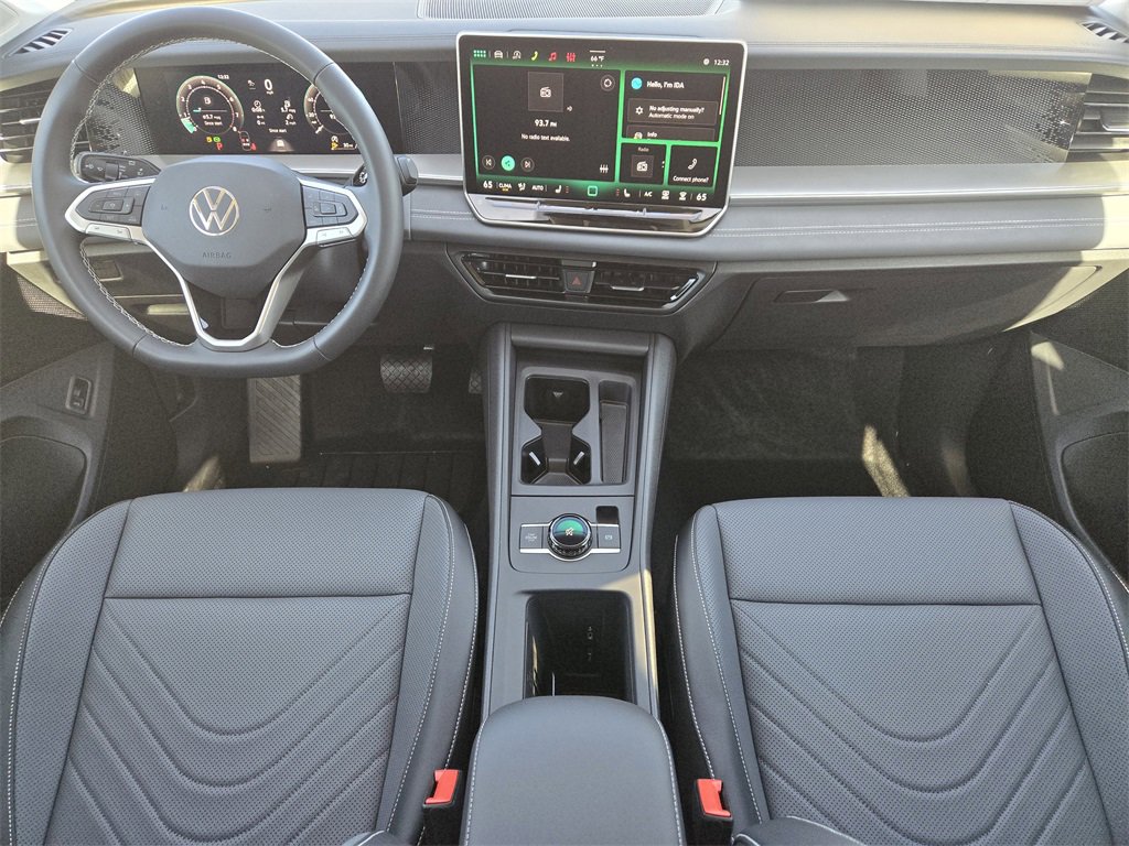 New 2026 Volkswagen Tiguan SE image 21