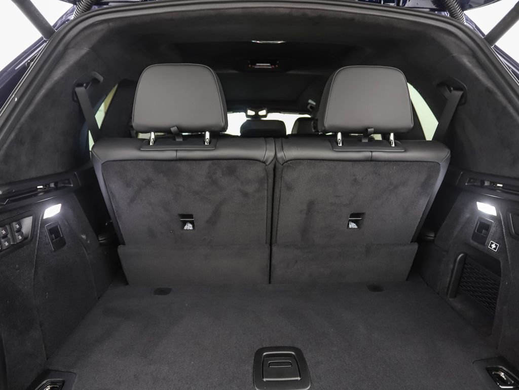 New 2026 BMW X7 M60i image 28