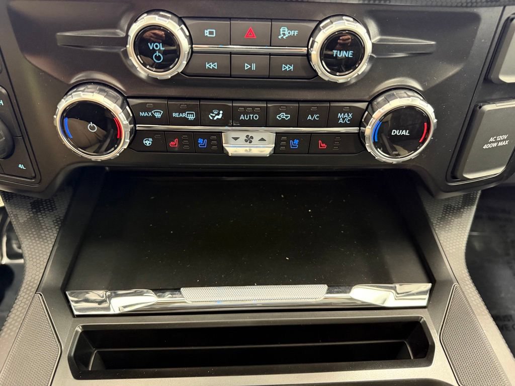 New 2026 Ford F250 Lariat w/ Black Appearance Package AWD/4WD image 42
