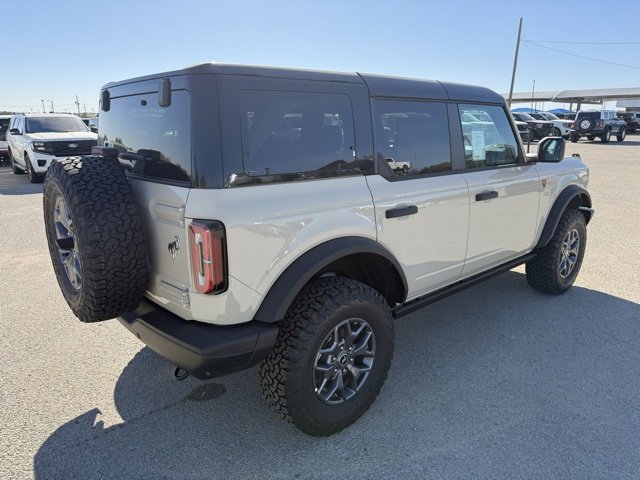New 2025 Ford Bronco Badlands image 8