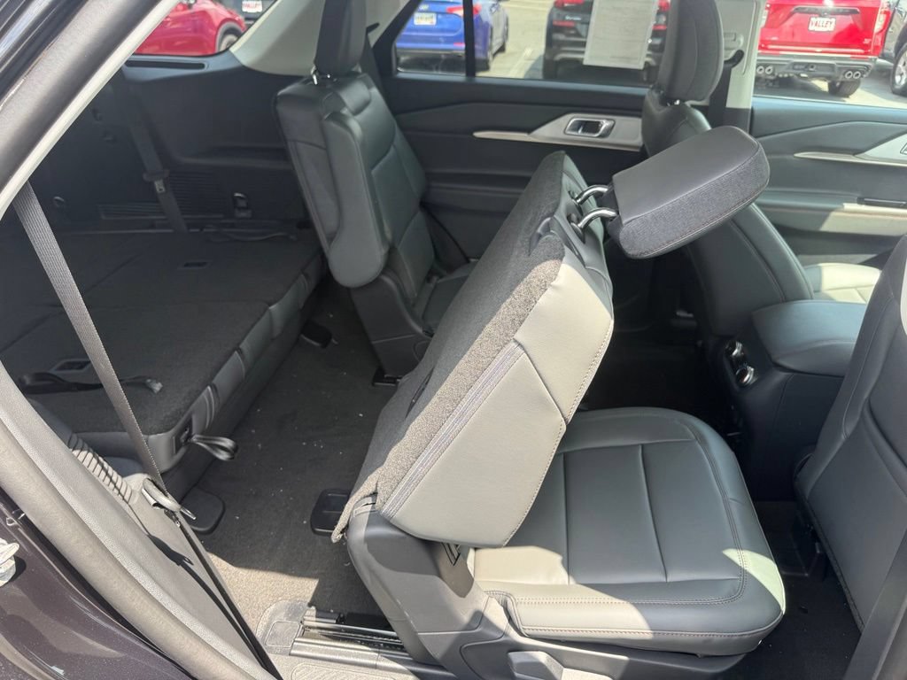 New 2026 Ford Explorer Active w/ Active Comfort Package AWD/4WD image 57